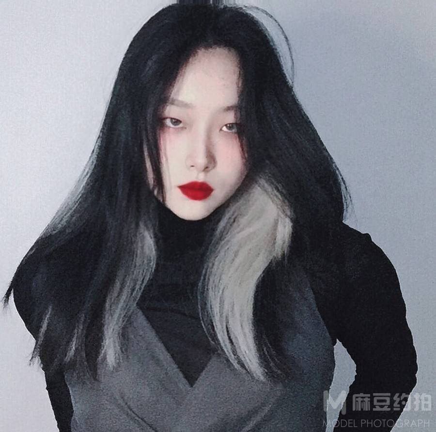 暗黑模特