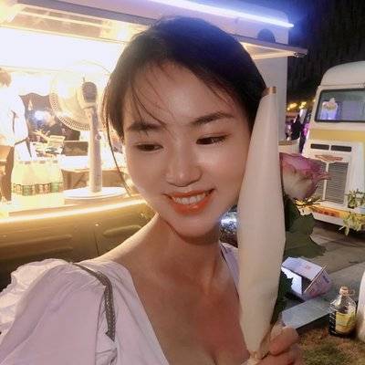 黑白模特