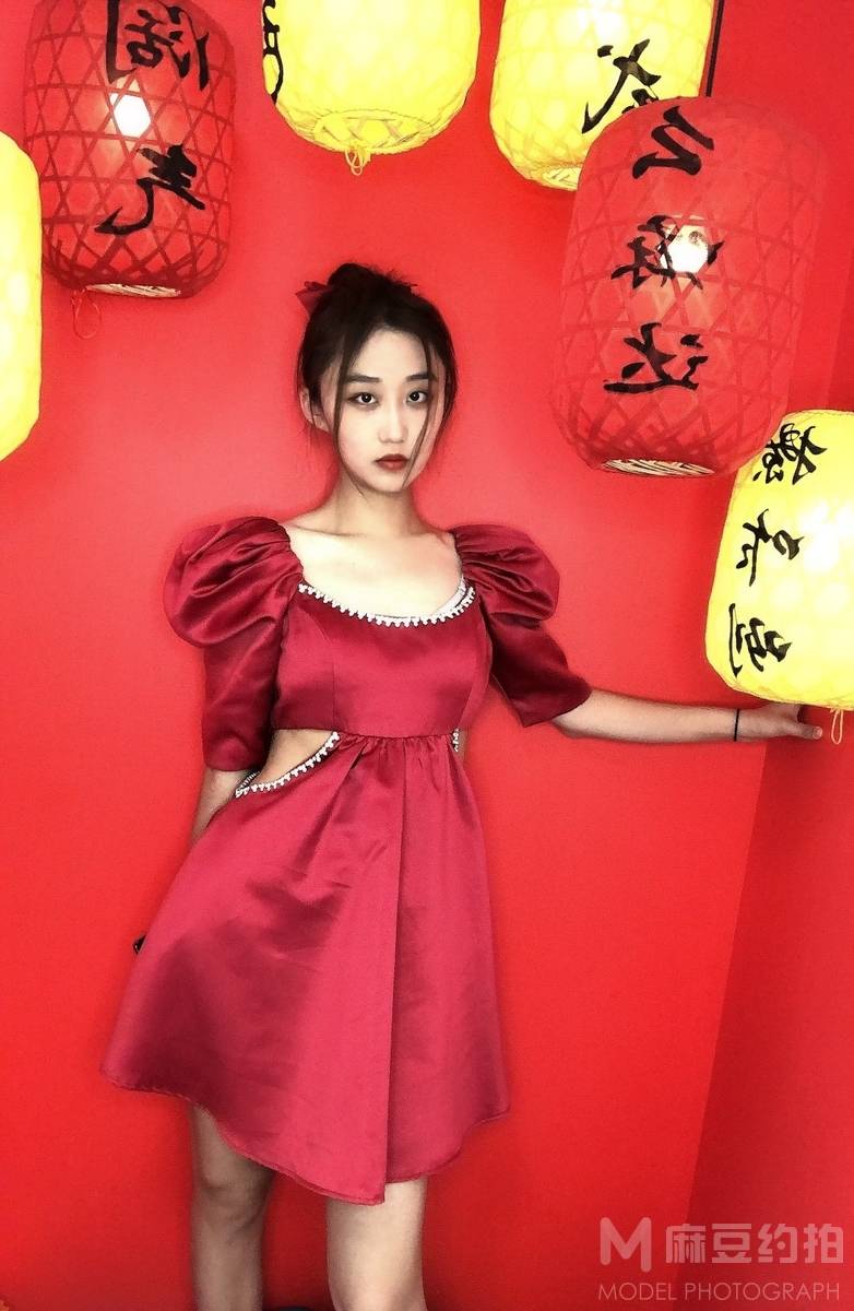 胶片模特