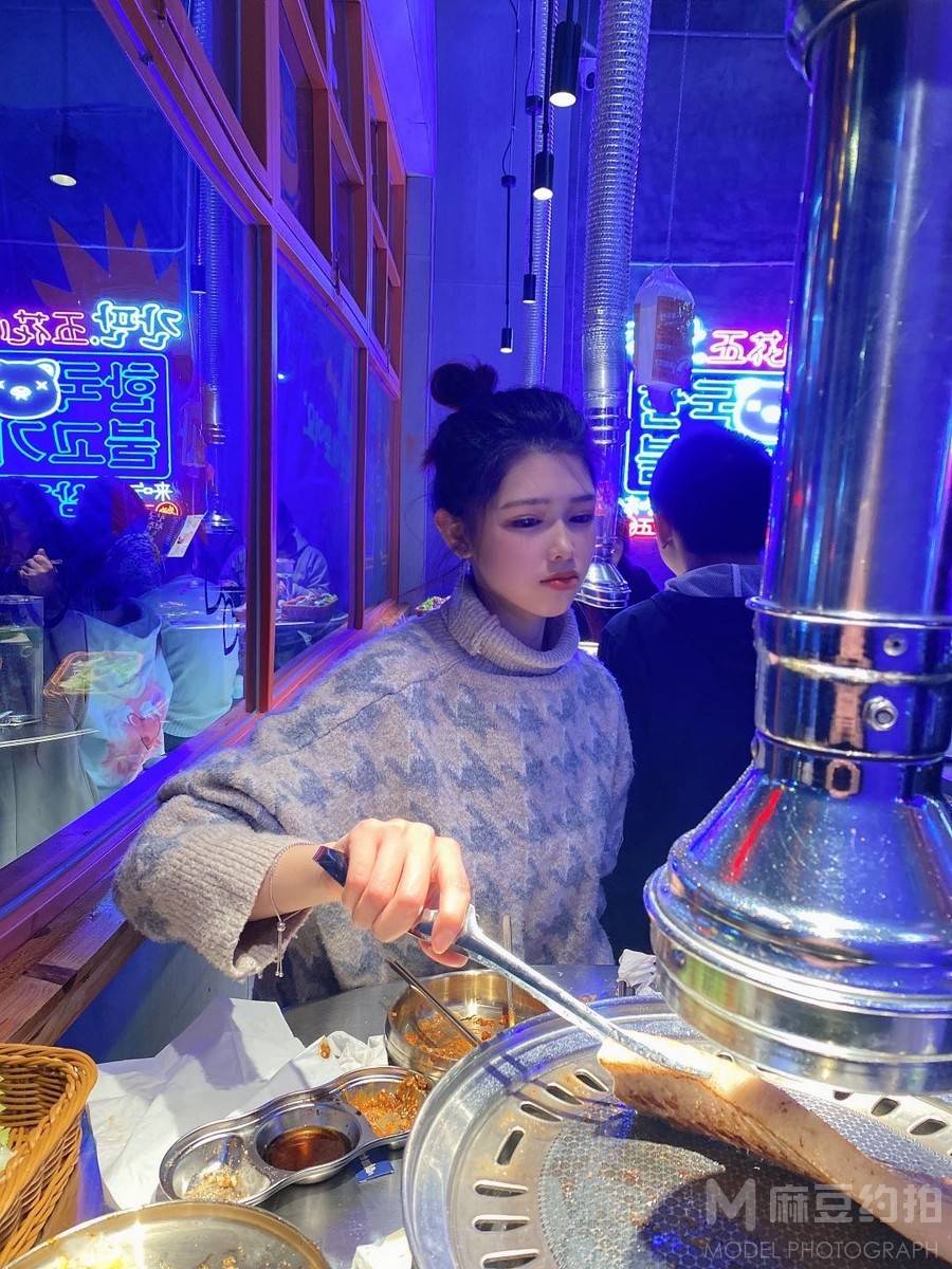 夜景模特