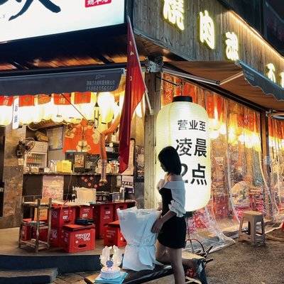 夜景模特