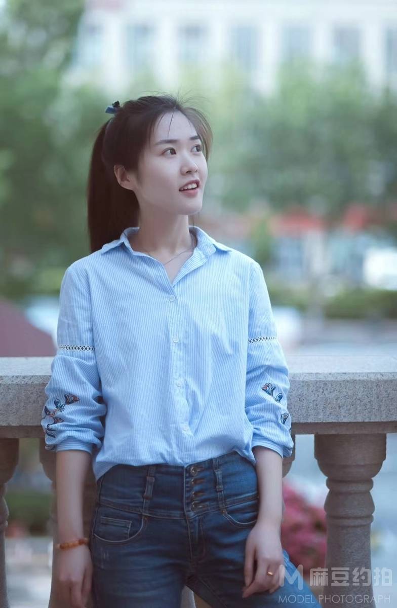 清新模特
