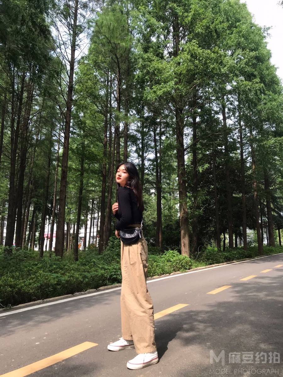 校园模特
