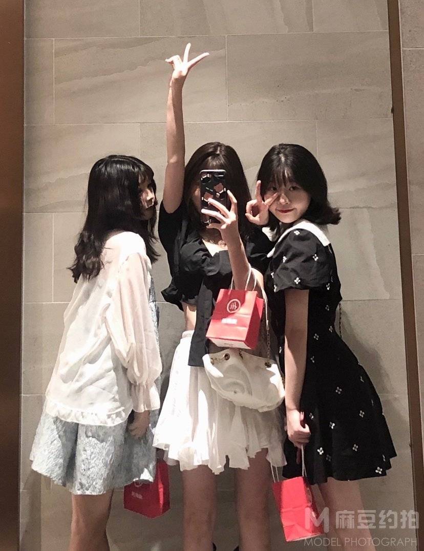 校园模特