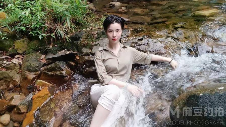 清新模特