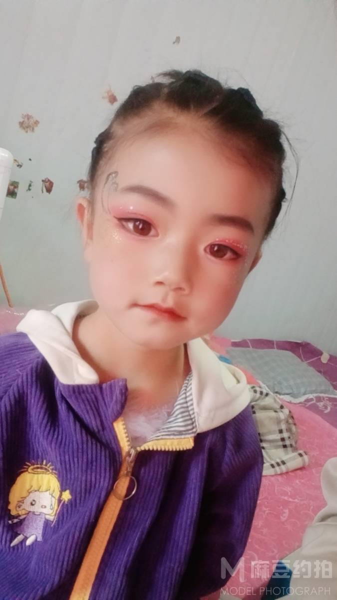 民国模特