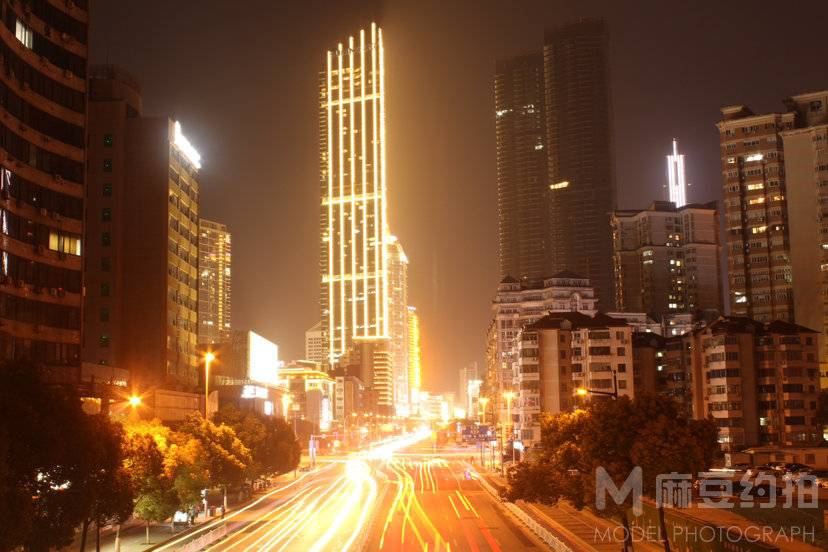 夜景模特