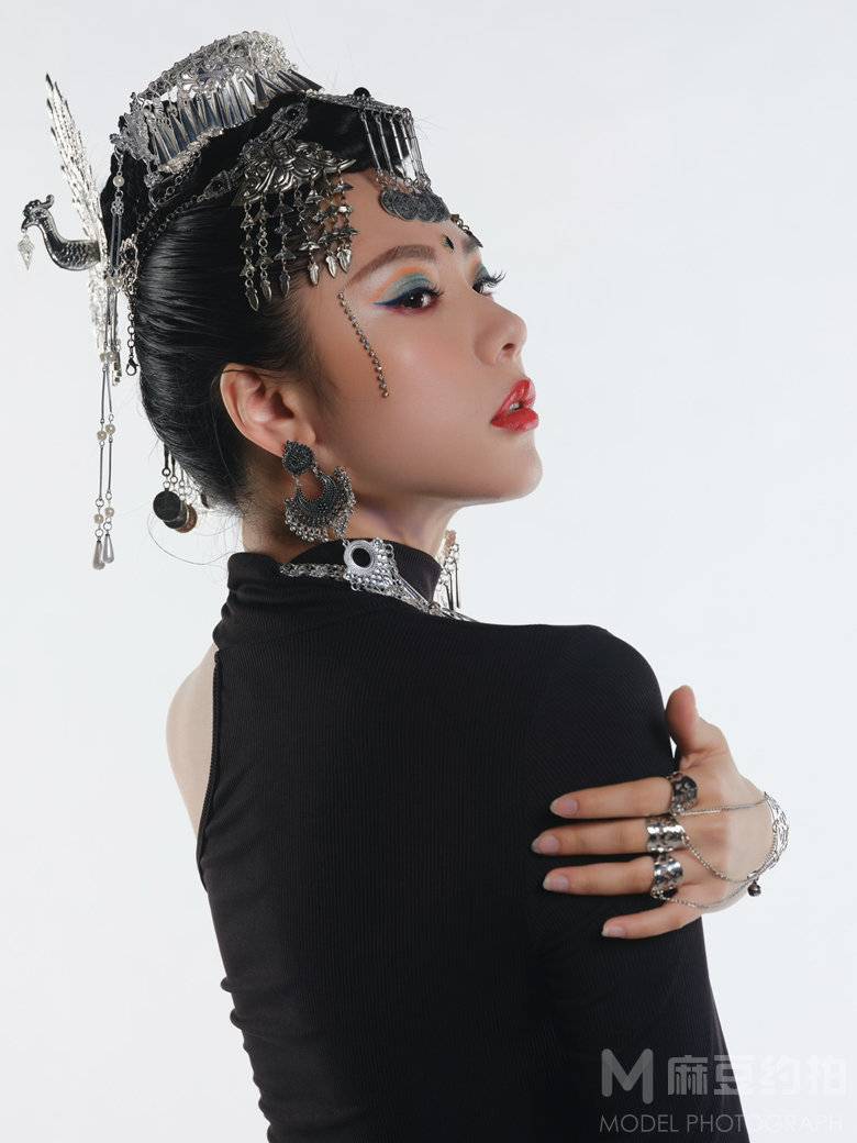 妆容模特