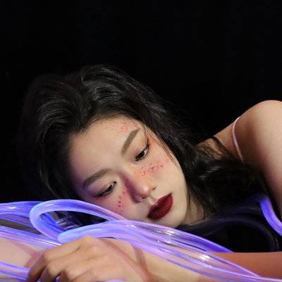 情绪模特