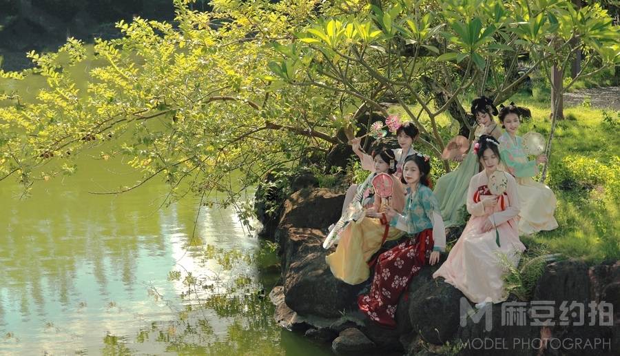 汉服模特