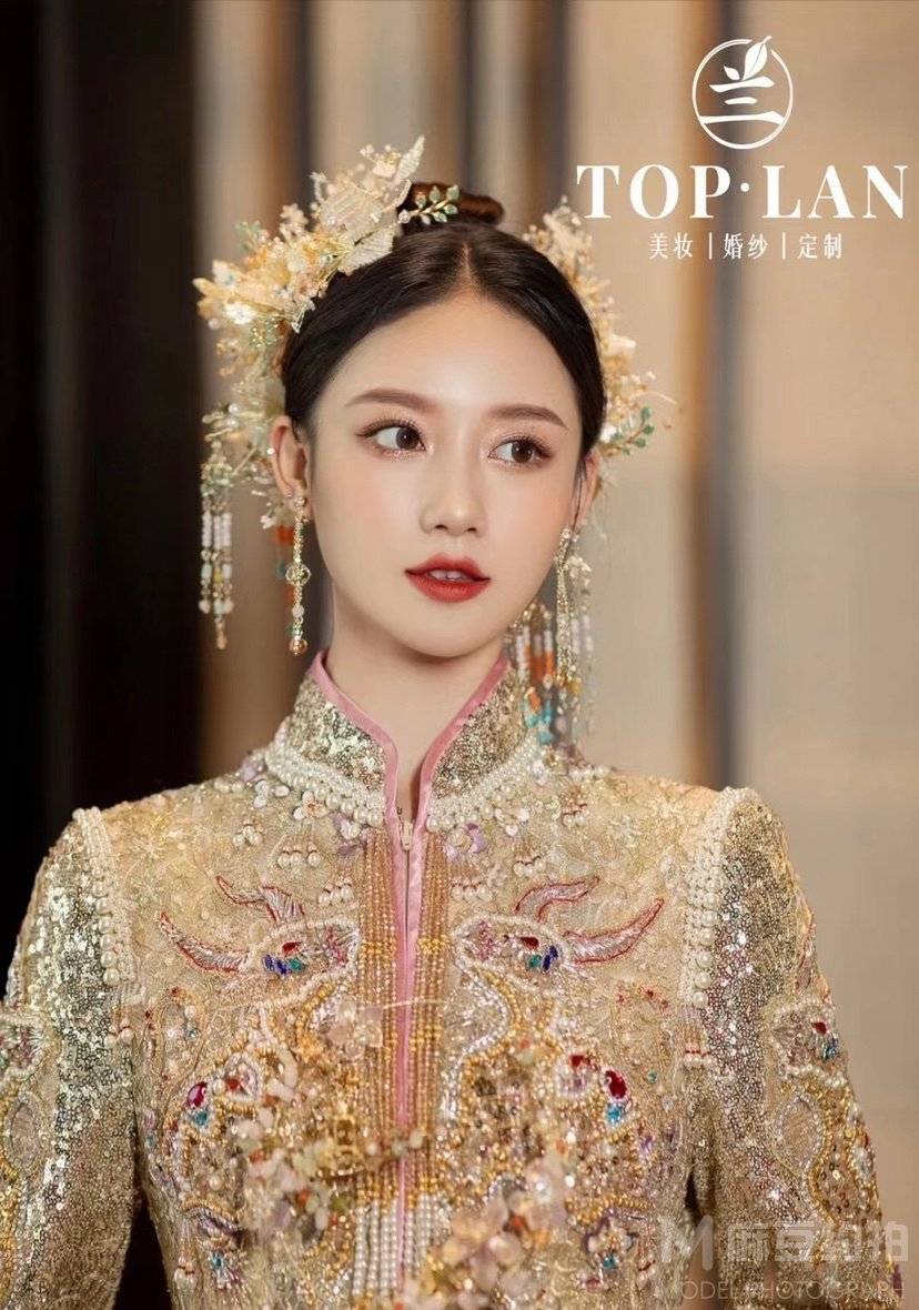 妆容模特