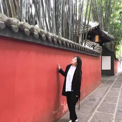 黑白模特