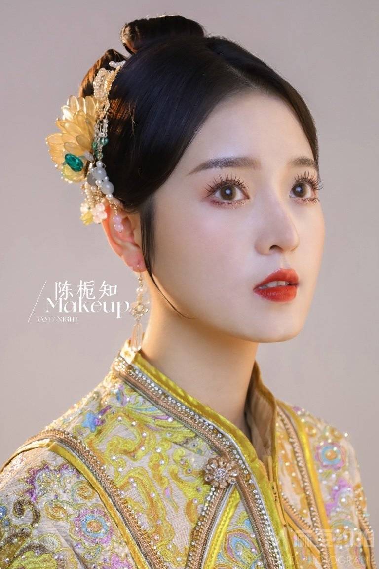 妆容模特