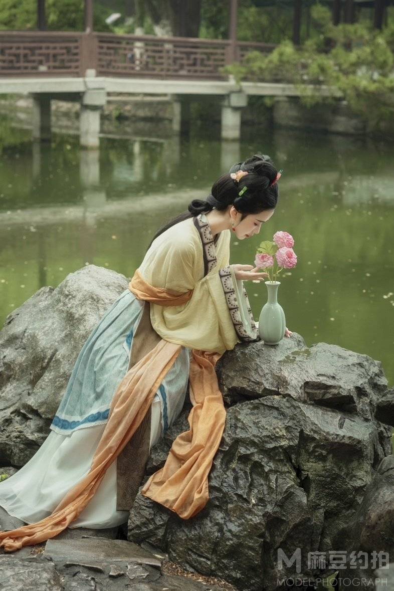 汉服模特