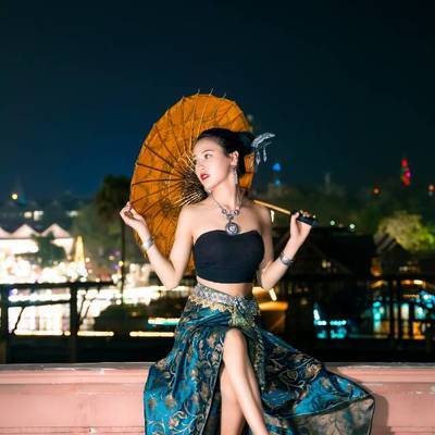 夜景模特