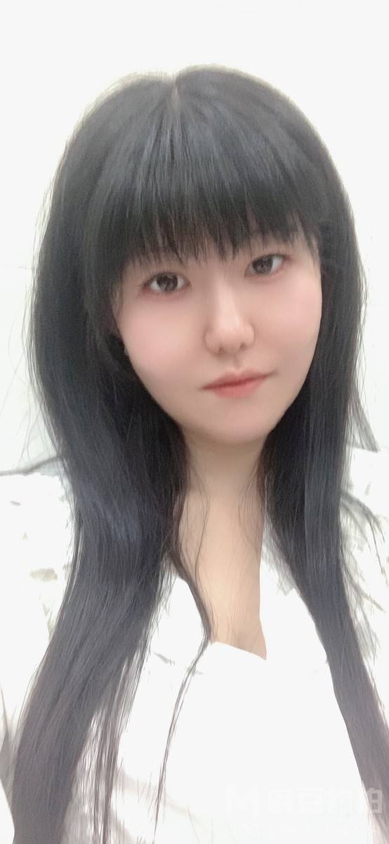 黑白模特