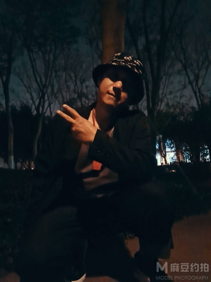 夜景模特
