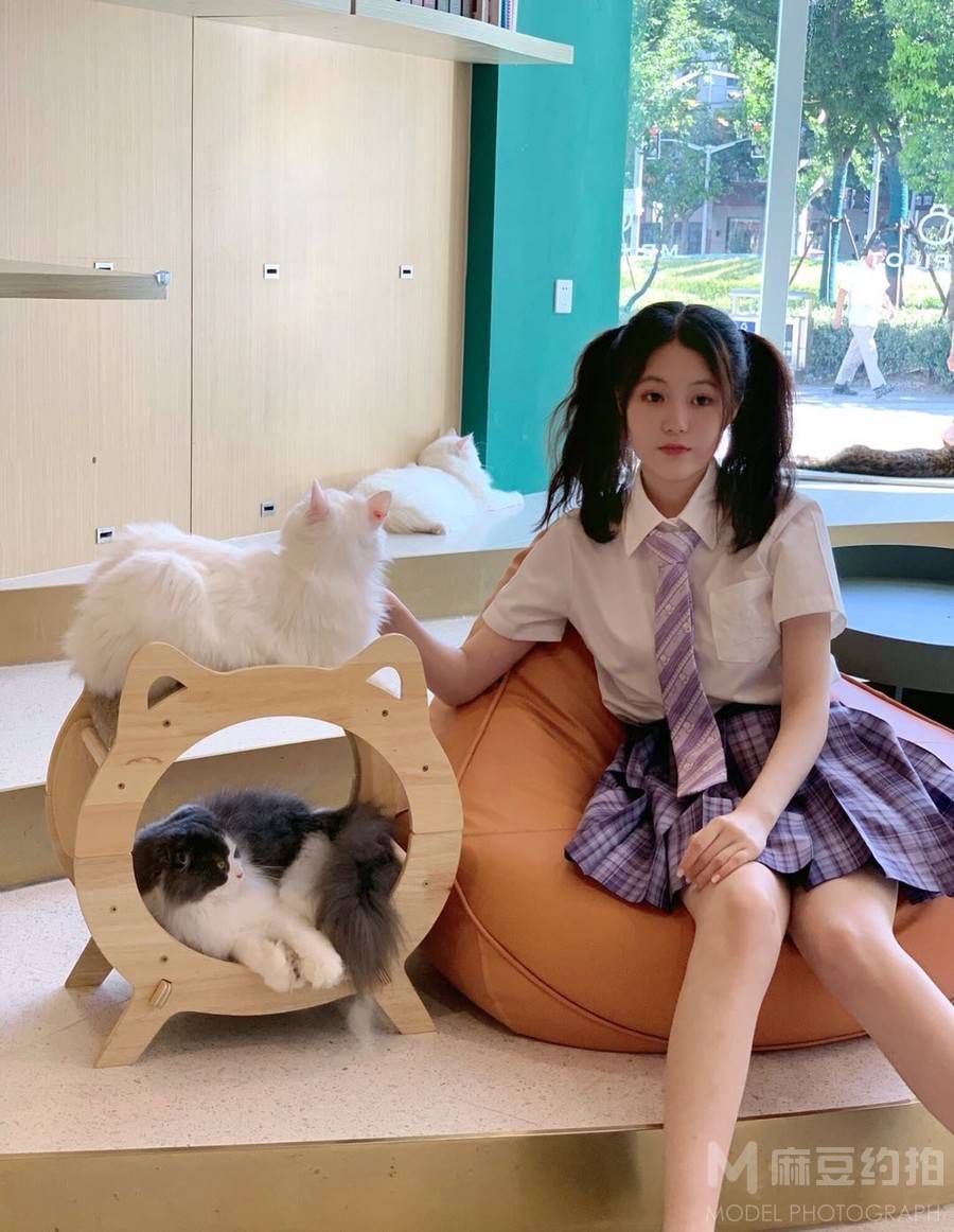 校园模特