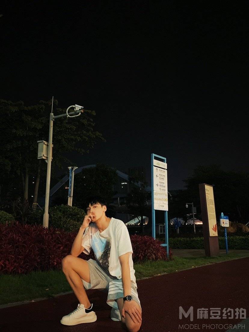 夜景模特