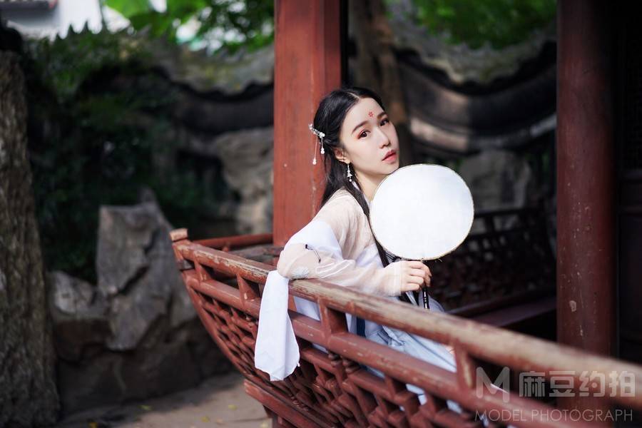 汉服模特