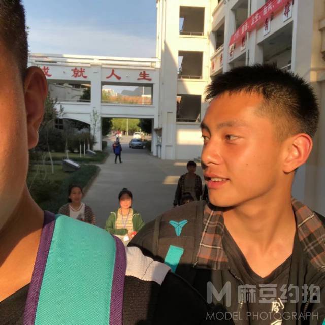 黑白模特