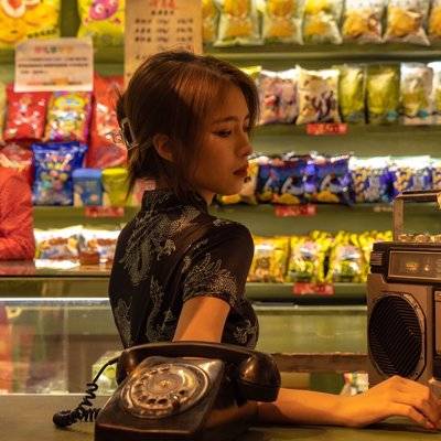 情绪模特