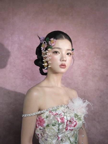 妆容模特