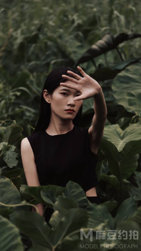 情绪模特