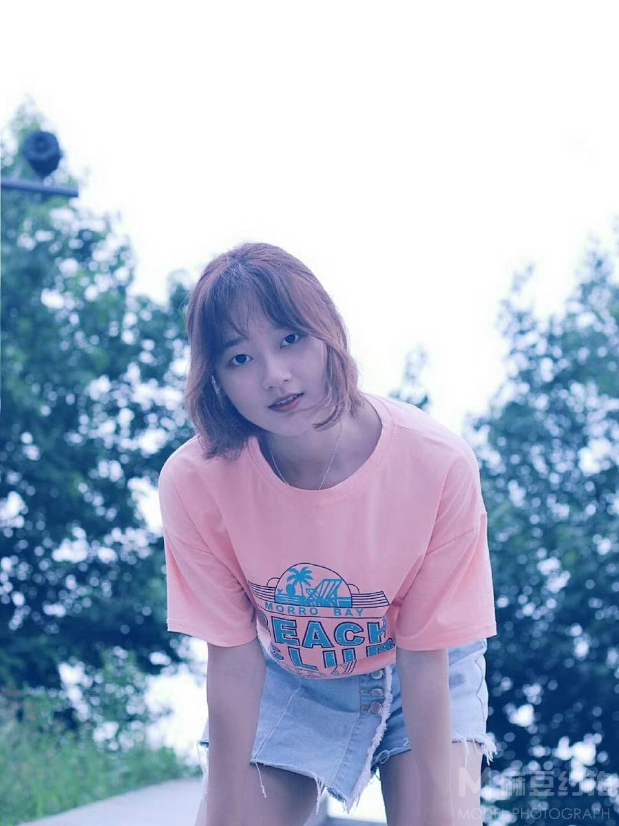 清新模特