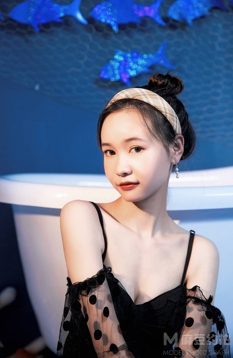 胶片模特