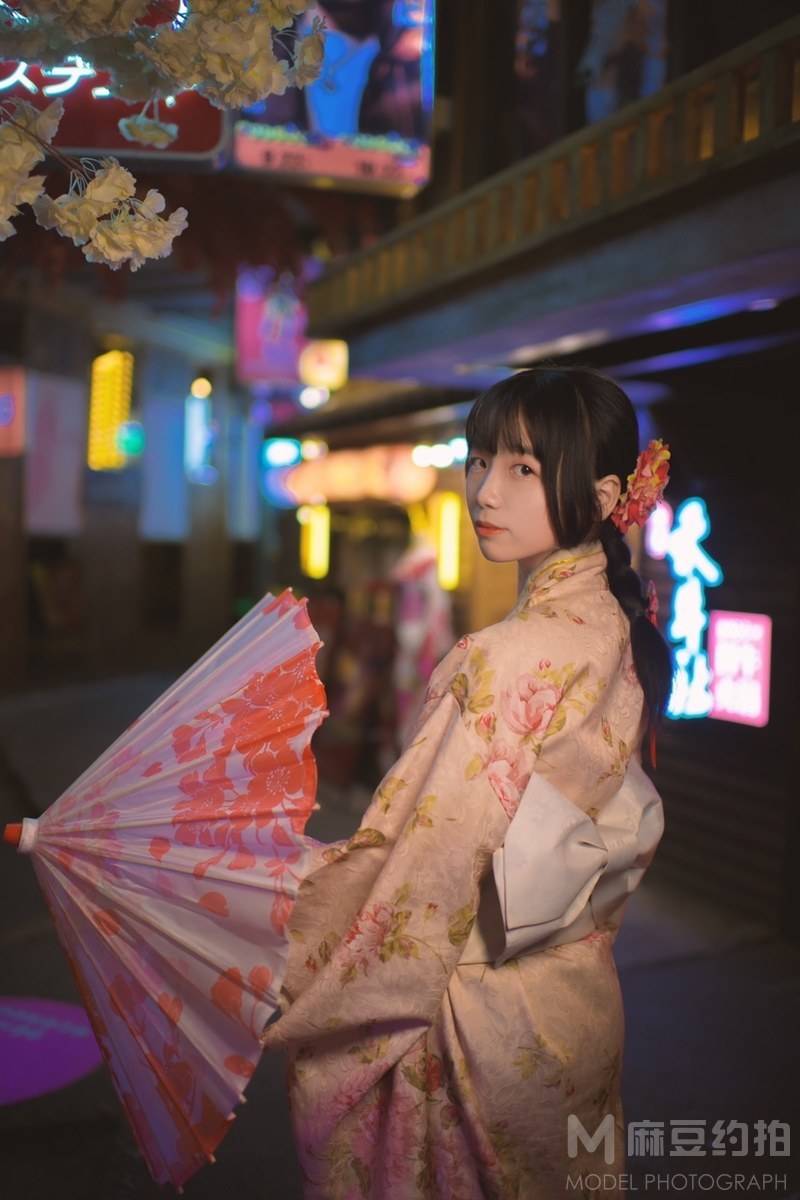 胶片模特