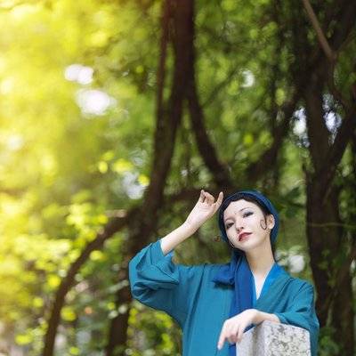 情绪模特