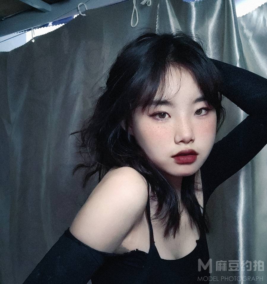 胶片模特