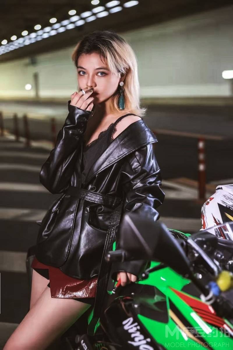 暗黑模特