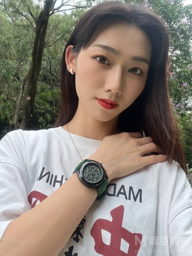 校园模特