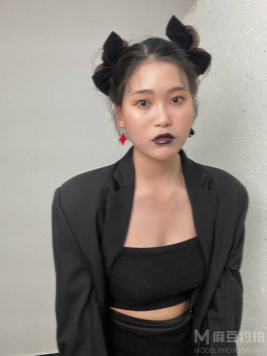 妆容模特