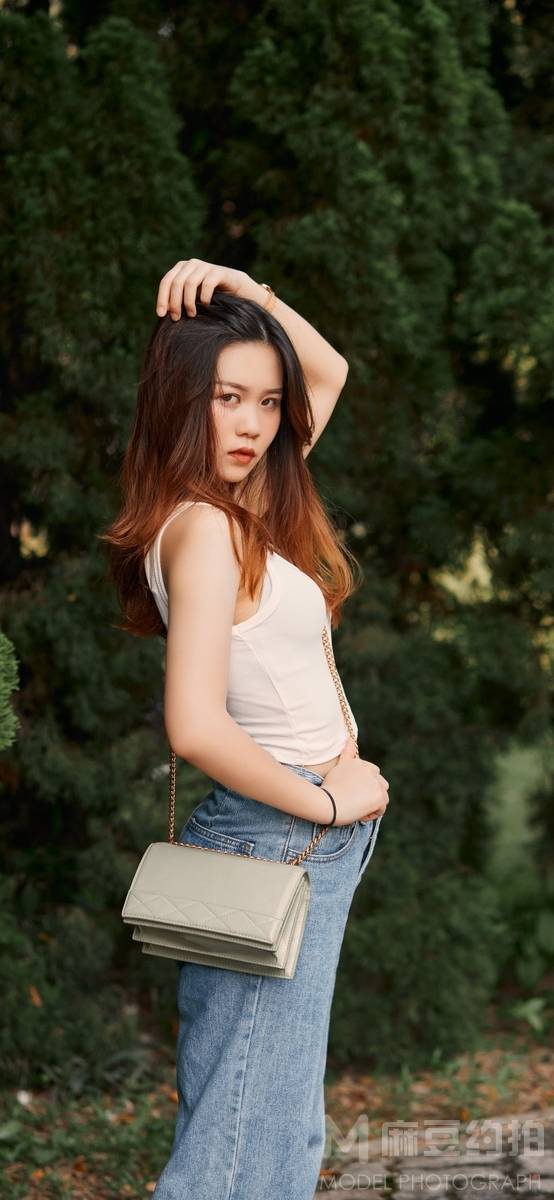 胶片模特