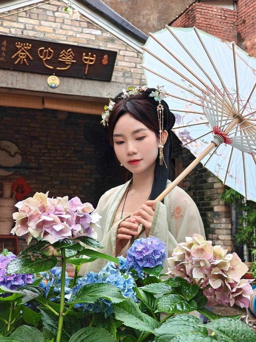 汉服模特