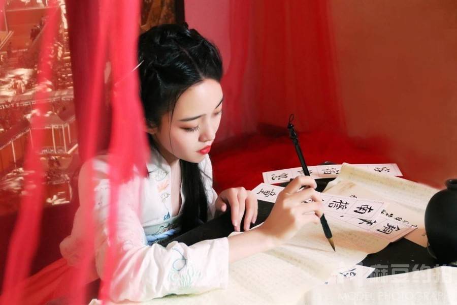 妆容模特