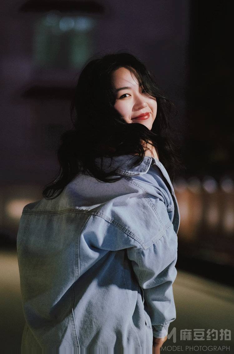 夜景模特