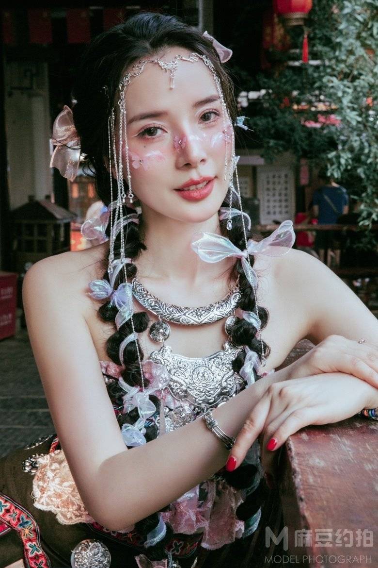 妆容模特