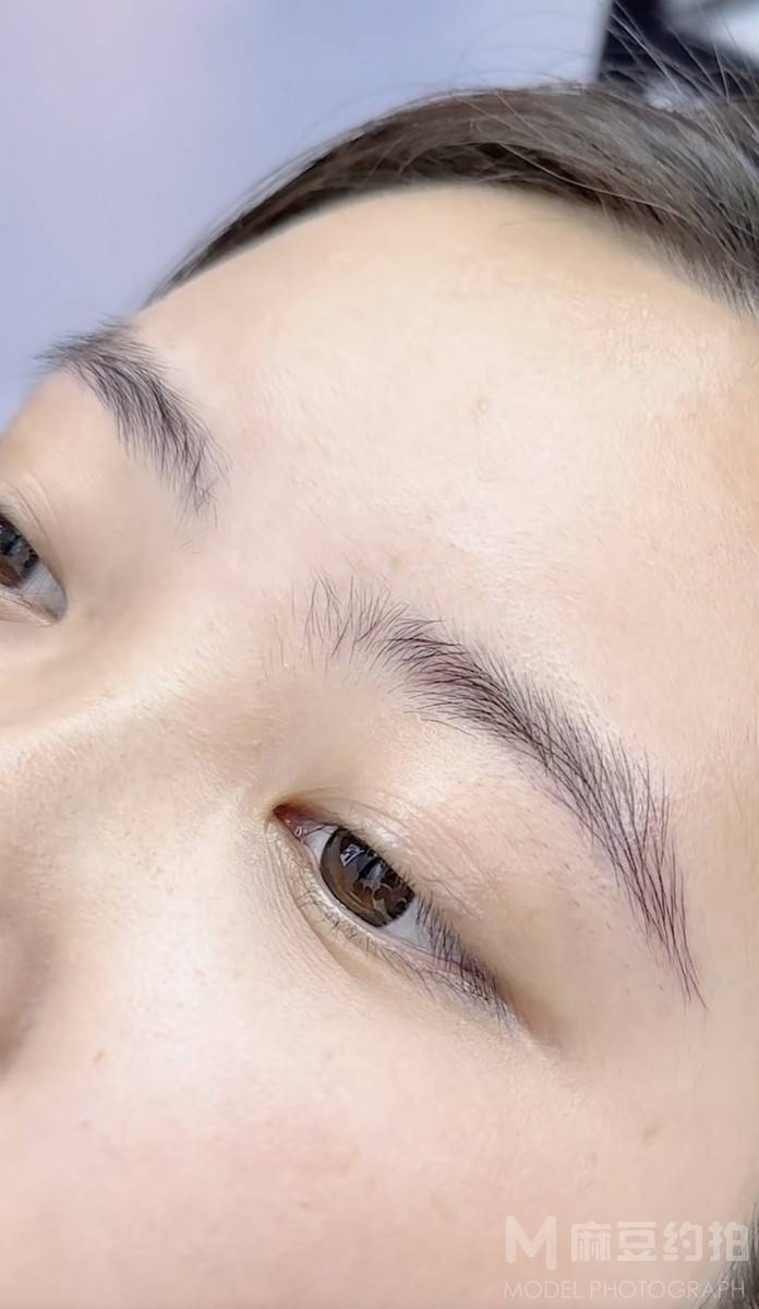 妆容模特