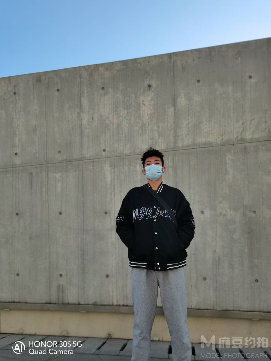 校园模特