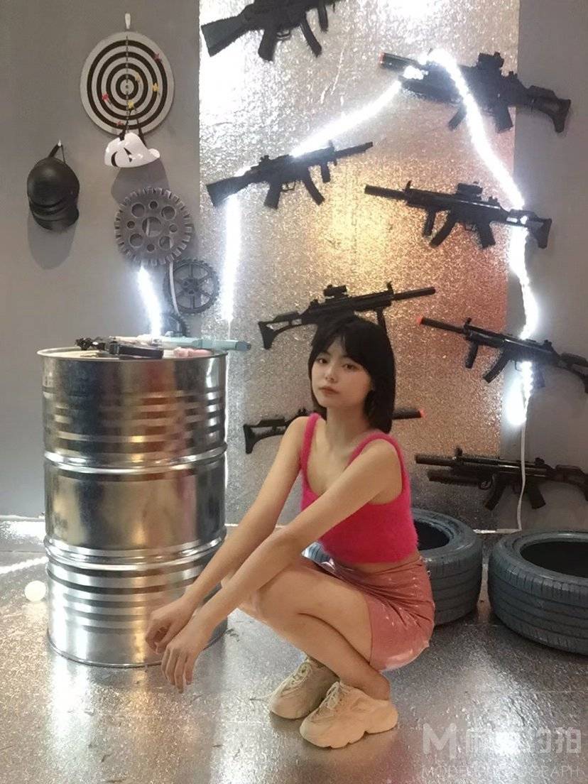 校园模特
