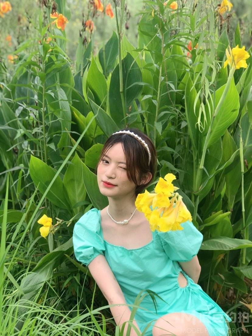 妆容模特