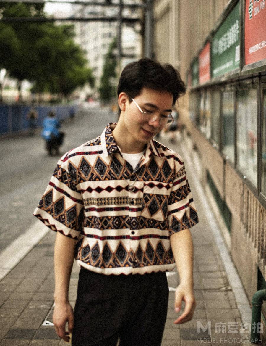 情绪模特