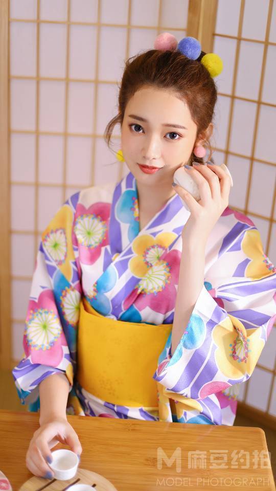 妆容模特