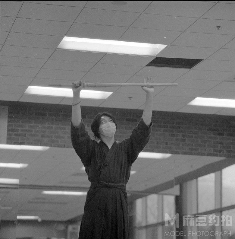 黑白模特