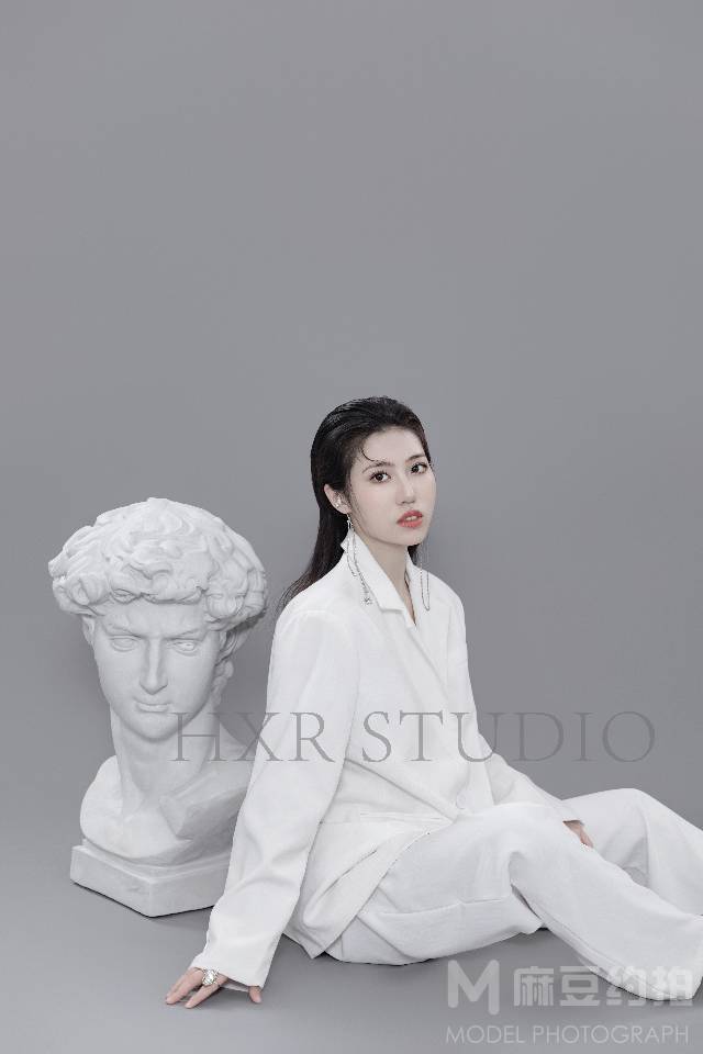 黑白模特