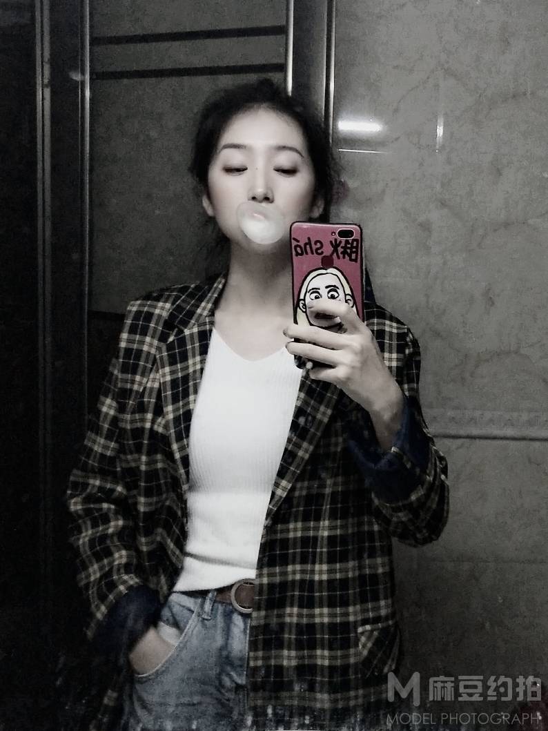 清新模特